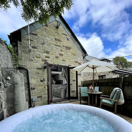 The Stables - Detached Cottage With Private Garden & Hot Tub Сейнт Остел Екстериор снимка